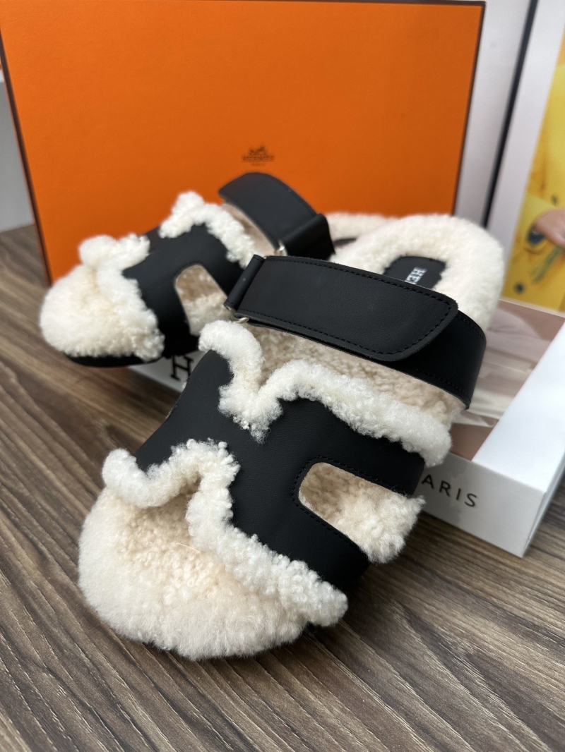 Hermes Slippers